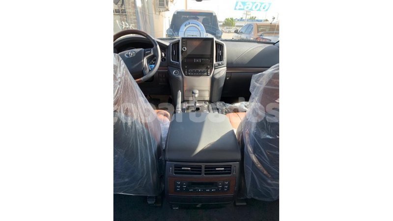 Big with watermark toyota land cruiser barbados import dubai 1589
