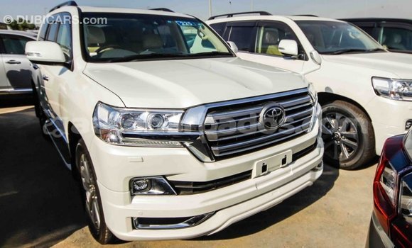 Buy Import Toyota Land Cruiser White Car in Import - Dubai in Barbados Buy Import Toyota Land Cruiser White Car in Import - Dubai in Barbados
