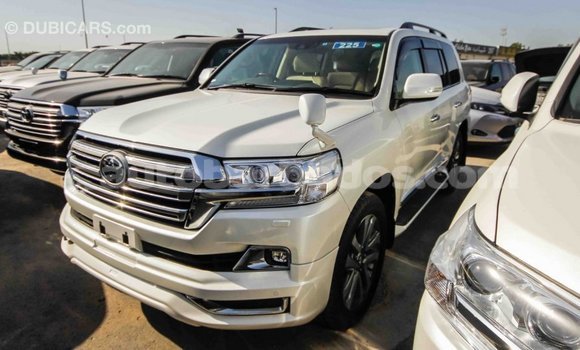 Buy Import Toyota Land Cruiser White Car in Import - Dubai in Barbados Buy Import Toyota Land Cruiser White Car in Import - Dubai in Barbados