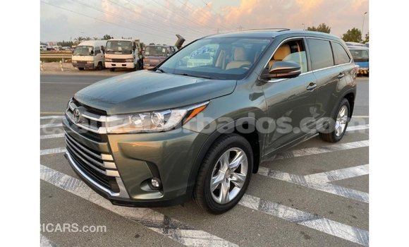 Buy Import Toyota Highlander Green Car in Import - Dubai in Barbados Buy Import Toyota Highlander Green Car in Import - Dubai in Barbados