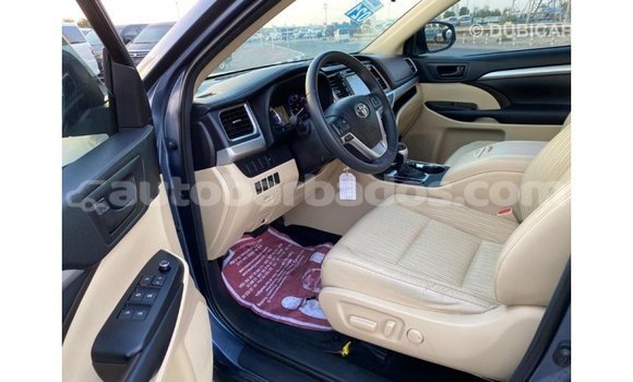 Buy Import Toyota Highlander Blue Car in Import - Dubai in Barbados Buy Import Toyota Highlander Blue Car in Import - Dubai in Barbados