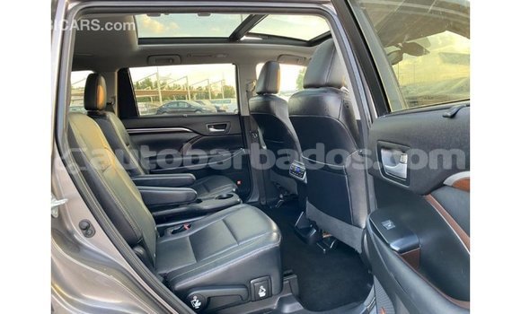 Buy Import Toyota Highlander Other Car in Import - Dubai in Barbados Buy Import Toyota Highlander Other Car in Import - Dubai in Barbados