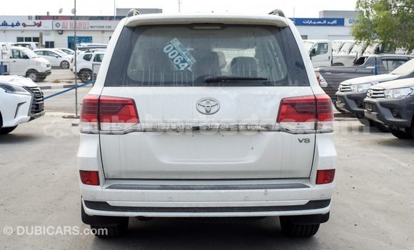 Buy Import Toyota Land Cruiser White Car in Import - Dubai in Barbados Buy Import Toyota Land Cruiser White Car in Import - Dubai in Barbados
