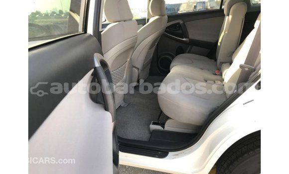 Buy Import Toyota HiAce White Truck in Import - Dubai in Barbados Buy Import Toyota HiAce White Truck in Import - Dubai in Barbados