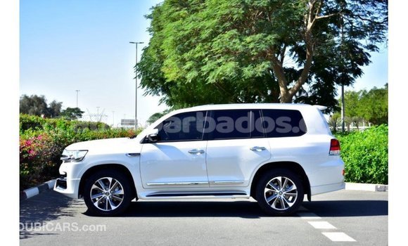 Buy Import Toyota Land Cruiser White Car in Import - Dubai in Barbados Buy Import Toyota Land Cruiser White Car in Import - Dubai in Barbados