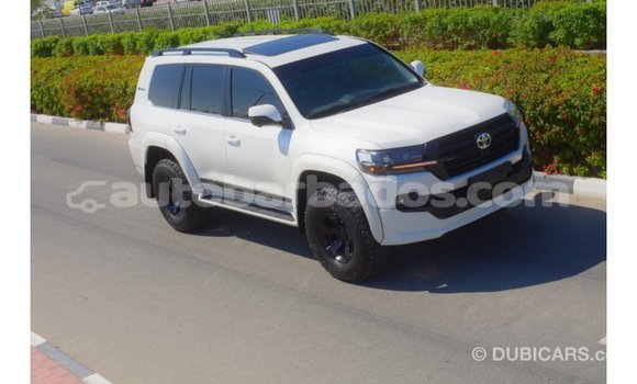 Buy Import Toyota Land Cruiser White Car in Import - Dubai in Barbados Buy Import Toyota Land Cruiser White Car in Import - Dubai in Barbados