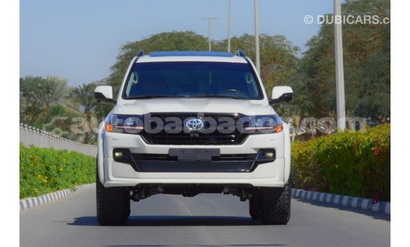 Buy Import Toyota Land Cruiser White Car in Import - Dubai in Barbados Buy Import Toyota Land Cruiser White Car in Import - Dubai in Barbados