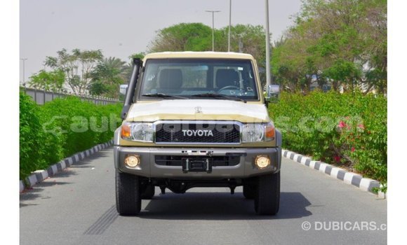 Buy Import Toyota Land Cruiser Beige Car in Import - Dubai in Barbados Buy Import Toyota Land Cruiser Beige Car in Import - Dubai in Barbados