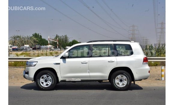Buy Import Toyota Land Cruiser White Car in Import - Dubai in Barbados Buy Import Toyota Land Cruiser White Car in Import - Dubai in Barbados