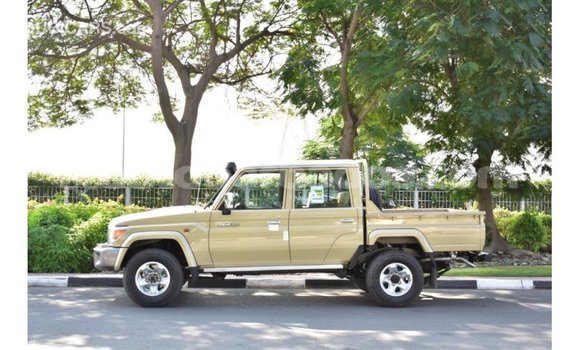 Buy Import Toyota Land Cruiser Beige Car in Import - Dubai in Barbados Buy Import Toyota Land Cruiser Beige Car in Import - Dubai in Barbados