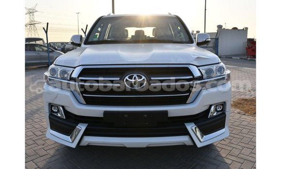 Buy Import Toyota Land Cruiser White Car in Import - Dubai in Barbados Buy Import Toyota Land Cruiser White Car in Import - Dubai in Barbados
