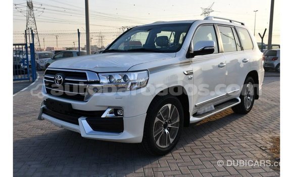 Buy Import Toyota Land Cruiser White Car in Import - Dubai in Barbados Buy Import Toyota Land Cruiser White Car in Import - Dubai in Barbados