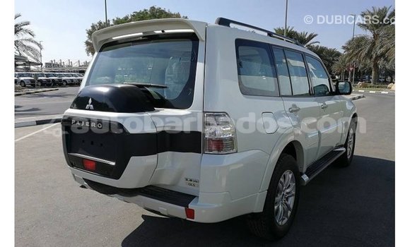 Buy Import Mitsubishi Pajero White Car in Import - Dubai in Barbados Buy Import Mitsubishi Pajero White Car in Import - Dubai in Barbados