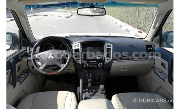 Buy Import Mitsubishi Pajero White Car in Import - Dubai in Barbados Buy Import Mitsubishi Pajero White Car in Import - Dubai in Barbados
