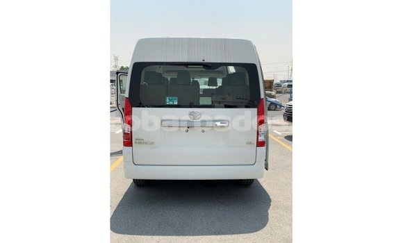 Buy Import Toyota Hiace White Car in Import - Dubai in Barbados Buy Import Toyota Hiace White Car in Import - Dubai in Barbados