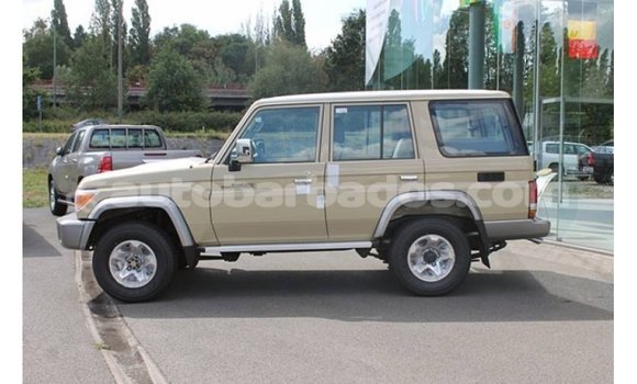 Buy Import Toyota Land Cruiser Beige Car in Import - Dubai in Barbados Buy Import Toyota Land Cruiser Beige Car in Import - Dubai in Barbados