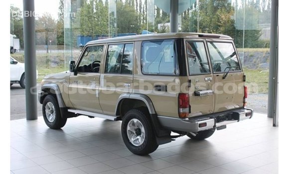 Buy Import Toyota Land Cruiser Beige Car in Import - Dubai in Barbados Buy Import Toyota Land Cruiser Beige Car in Import - Dubai in Barbados