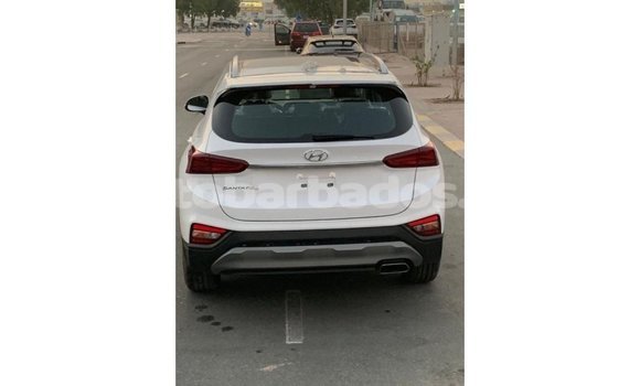 Buy Import Hyundai Santa Fe White Car in Import - Dubai in Barbados Buy Import Hyundai Santa Fe White Car in Import - Dubai in Barbados