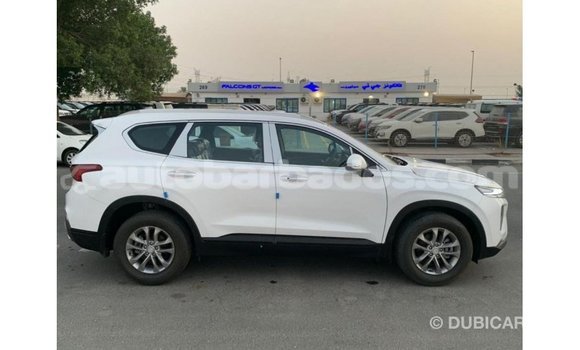 Buy Import Hyundai Santa Fe White Car in Import - Dubai in Barbados Buy Import Hyundai Santa Fe White Car in Import - Dubai in Barbados