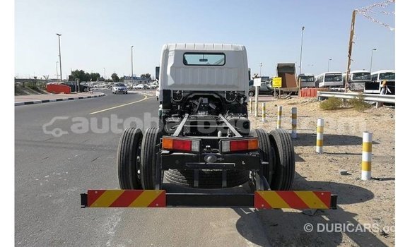 Buy Import Mitsubishi L400 White Truck in Import - Dubai in Barbados Buy Import Mitsubishi L400 White Truck in Import - Dubai in Barbados