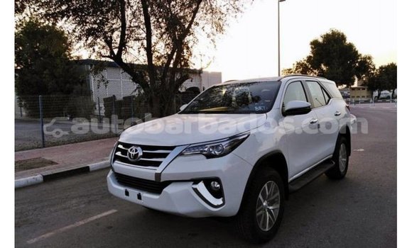 Buy Import Toyota Fortuner White Car in Import - Dubai in Barbados Buy Import Toyota Fortuner White Car in Import - Dubai in Barbados