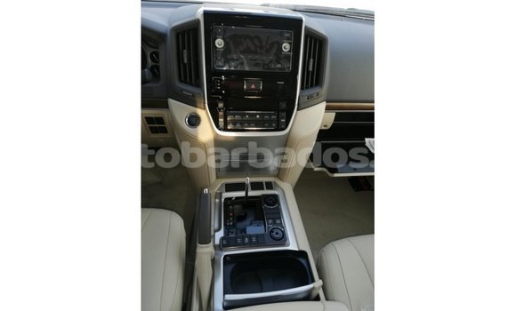 Buy Import Toyota Land Cruiser White Car in Import - Dubai in Barbados Buy Import Toyota Land Cruiser White Car in Import - Dubai in Barbados