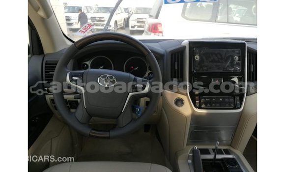 Buy Import Toyota Land Cruiser White Car in Import - Dubai in Barbados Buy Import Toyota Land Cruiser White Car in Import - Dubai in Barbados