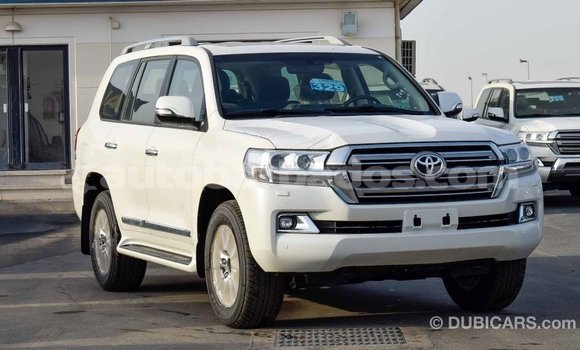 Buy Import Toyota Land Cruiser White Car in Import - Dubai in Barbados Buy Import Toyota Land Cruiser White Car in Import - Dubai in Barbados
