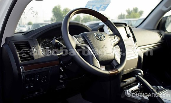 Buy Import Toyota Land Cruiser White Car in Import - Dubai in Barbados Buy Import Toyota Land Cruiser White Car in Import - Dubai in Barbados