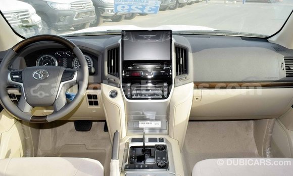 Buy Import Toyota Land Cruiser White Car in Import - Dubai in Barbados Buy Import Toyota Land Cruiser White Car in Import - Dubai in Barbados