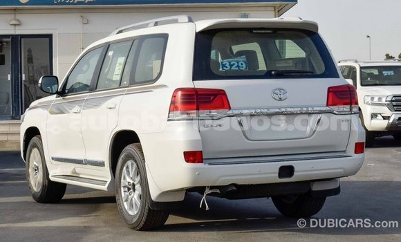 Buy Import Toyota Land Cruiser White Car in Import - Dubai in Barbados Buy Import Toyota Land Cruiser White Car in Import - Dubai in Barbados