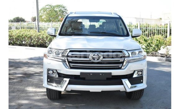 Buy Import Toyota Land Cruiser White Car in Import - Dubai in Barbados Buy Import Toyota Land Cruiser White Car in Import - Dubai in Barbados