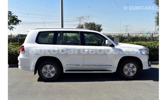 Buy Import Toyota Land Cruiser White Car in Import - Dubai in Barbados Buy Import Toyota Land Cruiser White Car in Import - Dubai in Barbados