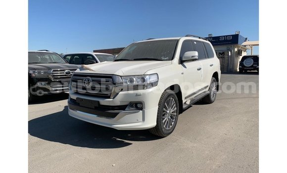 Buy Import Toyota Land Cruiser White Car in Import - Dubai in Barbados Buy Import Toyota Land Cruiser White Car in Import - Dubai in Barbados