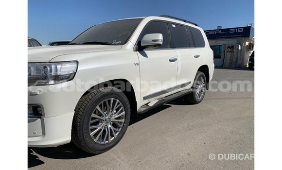 Buy Import Toyota Land Cruiser White Car in Import - Dubai in Barbados Buy Import Toyota Land Cruiser White Car in Import - Dubai in Barbados
