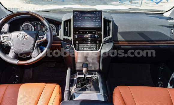 Buy Import Toyota Land Cruiser White Car in Import - Dubai in Barbados Buy Import Toyota Land Cruiser White Car in Import - Dubai in Barbados