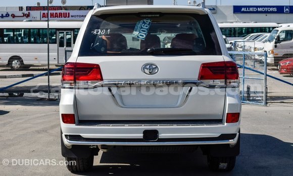 Buy Import Toyota Land Cruiser White Car in Import - Dubai in Barbados Buy Import Toyota Land Cruiser White Car in Import - Dubai in Barbados