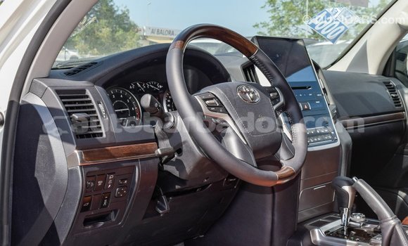Buy Import Toyota Land Cruiser White Car in Import - Dubai in Barbados Buy Import Toyota Land Cruiser White Car in Import - Dubai in Barbados