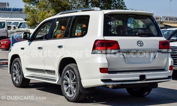 Buy Import Toyota Land Cruiser White Car in Import - Dubai in Barbados Buy Import Toyota Land Cruiser White Car in Import - Dubai in Barbados