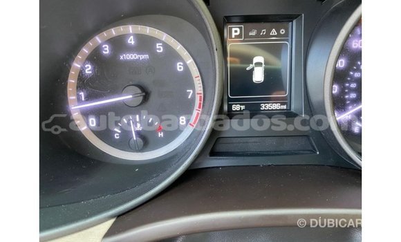 Buy Import Hyundai Santa Fe White Car in Import - Dubai in Barbados Buy Import Hyundai Santa Fe White Car in Import - Dubai in Barbados