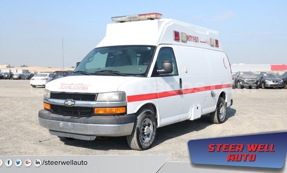 Buy Import Chevrolet Express White Car in Import - Dubai in Barbados