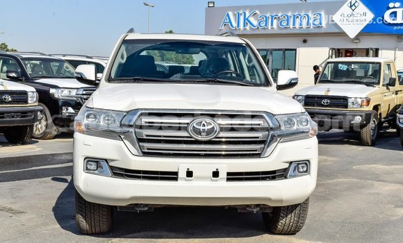 Buy Import Toyota Land Cruiser White Car in Import - Dubai in Barbados Buy Import Toyota Land Cruiser White Car in Import - Dubai in Barbados