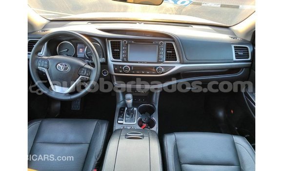 Buy Import Toyota Highlander White Car in Import - Dubai in Barbados Buy Import Toyota Highlander White Car in Import - Dubai in Barbados