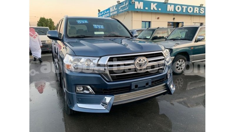 Big with watermark toyota land cruiser barbados import dubai 1870