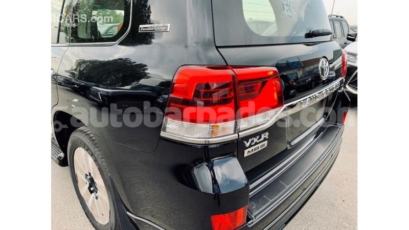 Big with watermark toyota land cruiser barbados import dubai 1873