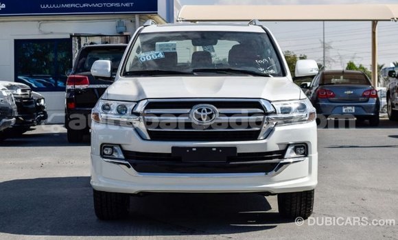 Buy Import Toyota Land Cruiser White Car in Import - Dubai in Barbados Buy Import Toyota Land Cruiser White Car in Import - Dubai in Barbados