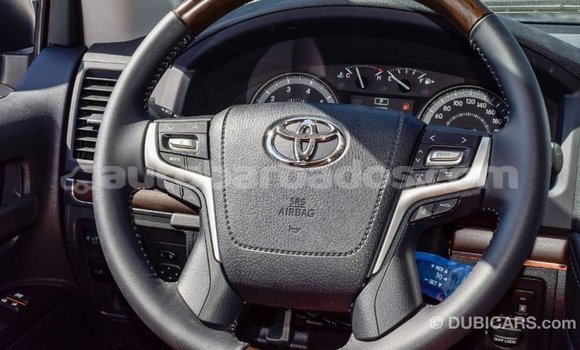 Buy Import Toyota Land Cruiser White Car in Import - Dubai in Barbados Buy Import Toyota Land Cruiser White Car in Import - Dubai in Barbados