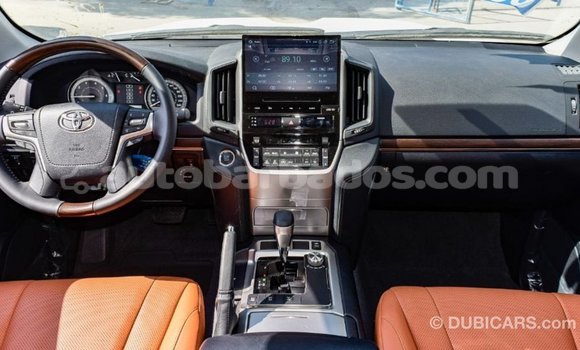 Buy Import Toyota Land Cruiser White Car in Import - Dubai in Barbados Buy Import Toyota Land Cruiser White Car in Import - Dubai in Barbados