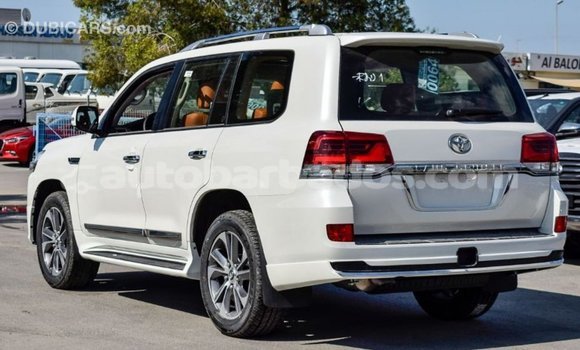 Buy Import Toyota Land Cruiser White Car in Import - Dubai in Barbados Buy Import Toyota Land Cruiser White Car in Import - Dubai in Barbados
