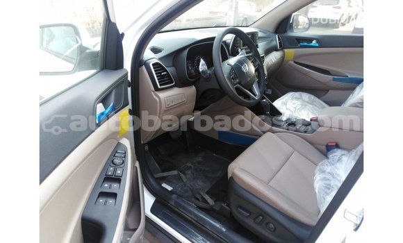Buy Import Hyundai Tucson White Car in Import - Dubai in Barbados Buy Import Hyundai Tucson White Car in Import - Dubai in Barbados